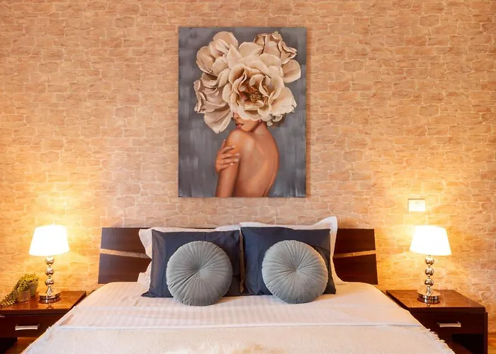 1br With Jacuzzi Near Herastrau: Ideal Getaway * Bucharest