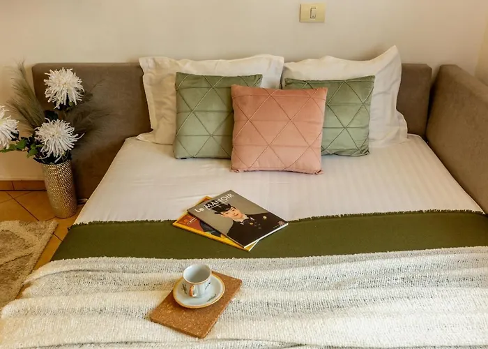 1br With Jacuzzi Near Herastrau: Ideal Getaway * Bucharest