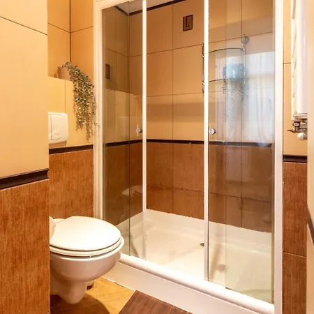 1br With Jacuzzi Near Herastrau: Ideal Getaway Lejlighed