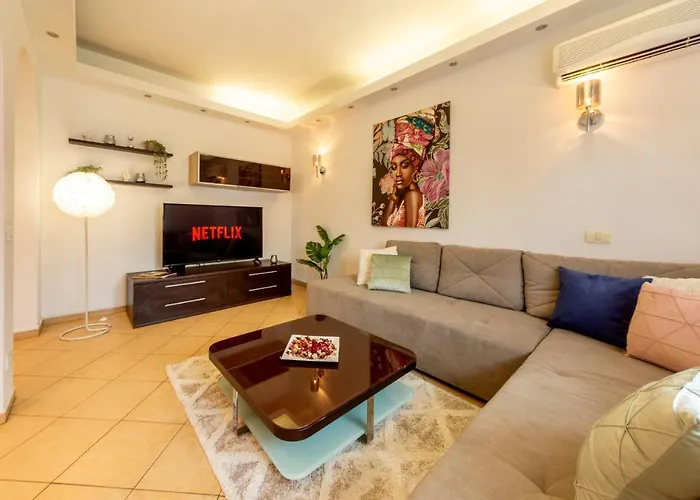 1br With Jacuzzi Near Herastrau: Ideal Getaway בוקרשט